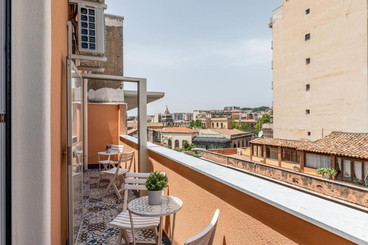 Catania Central Guest House - Rooms With Balcony Bagian luar foto