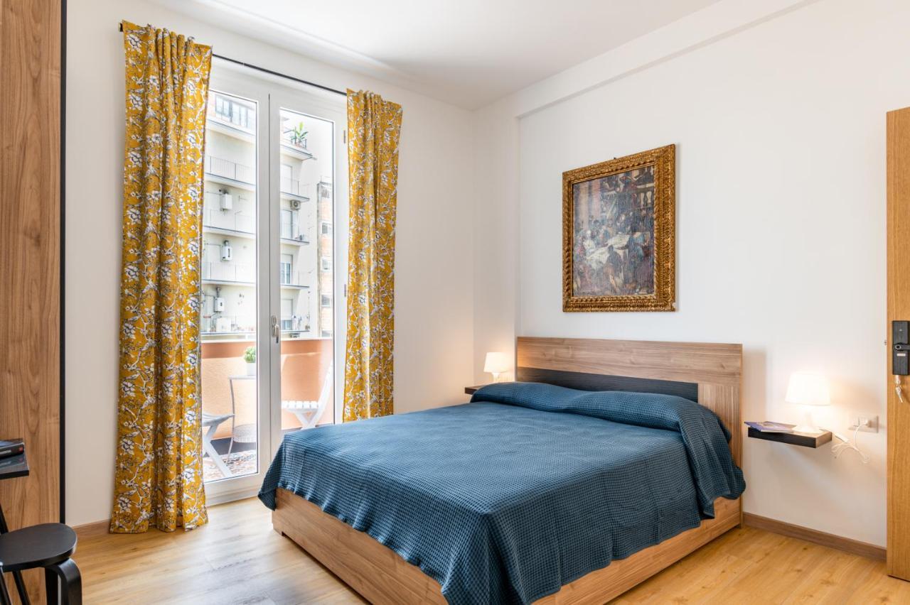 Catania Central Guest House - Rooms With Balcony Bagian luar foto