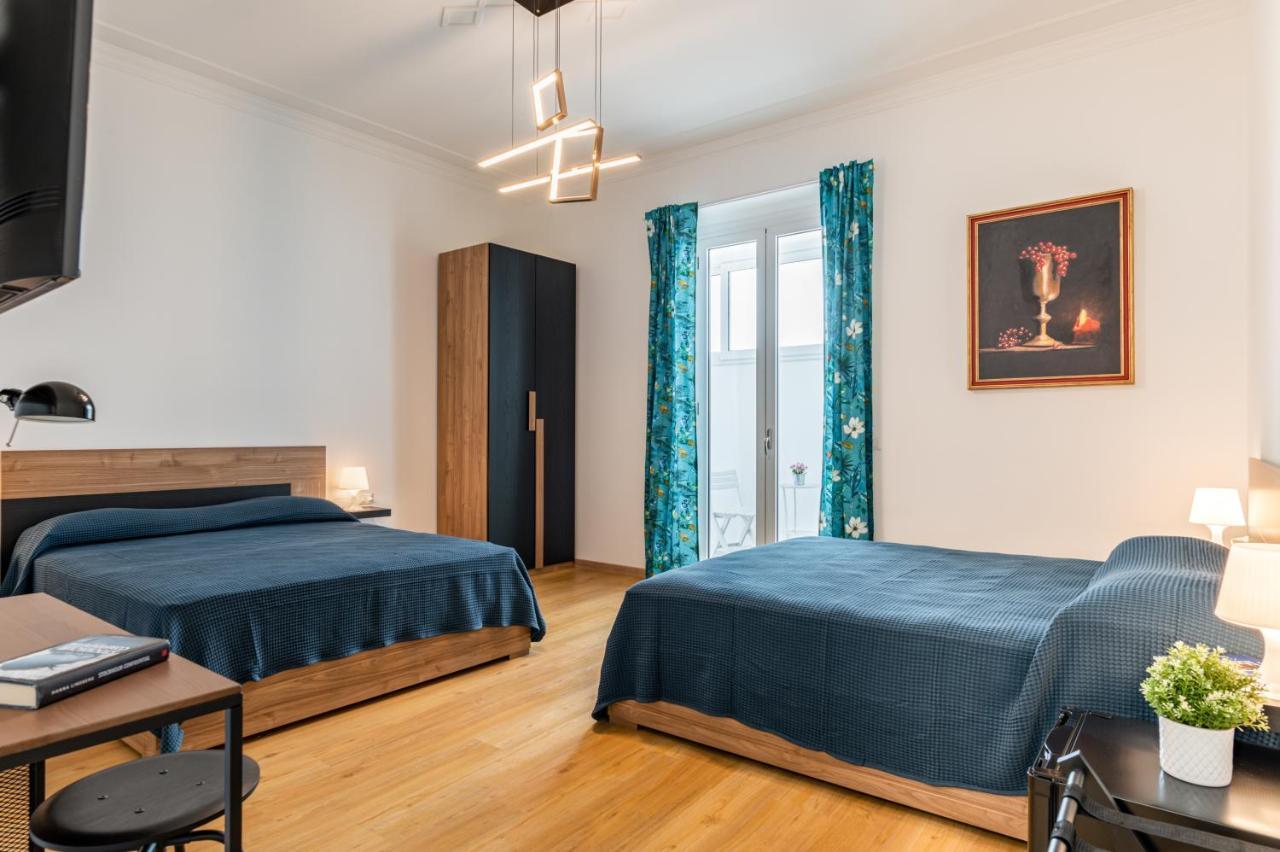 Catania Central Guest House - Rooms With Balcony Bagian luar foto