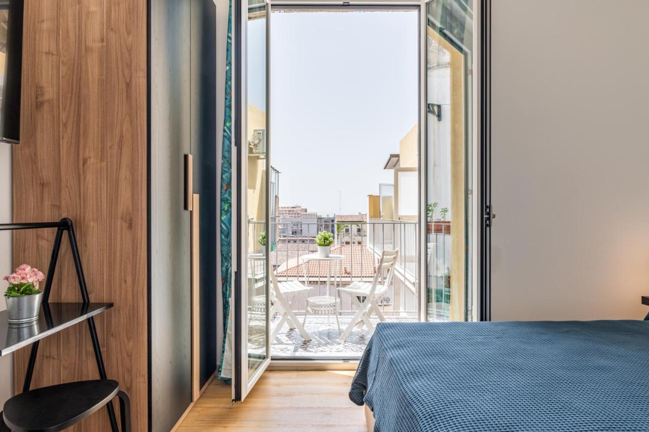 Catania Central Guest House - Rooms With Balcony Bagian luar foto